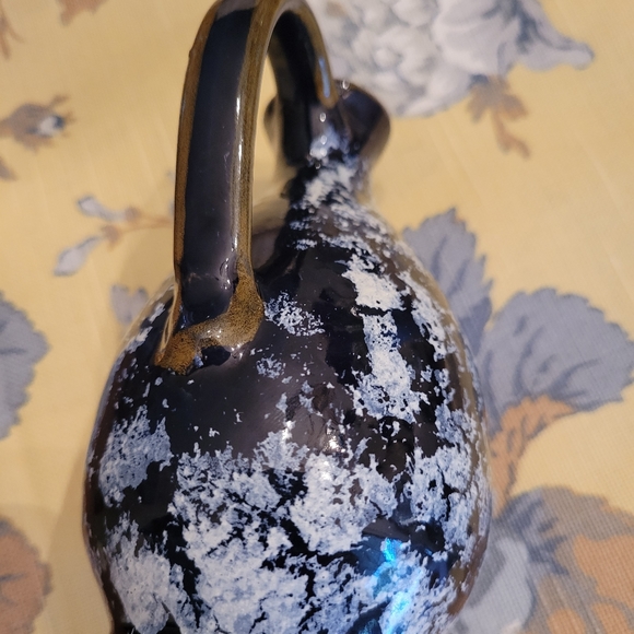 Bundle add on item: mini bud vase /oil pour bottle blue small - Picture 7 of 7